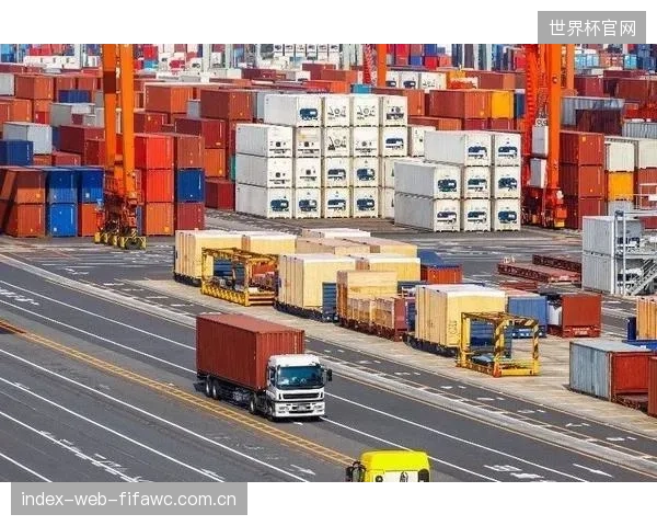墨西哥教练组已设计出精密的局部压迫战术，旨在将对手引入预设的防守陷阱。